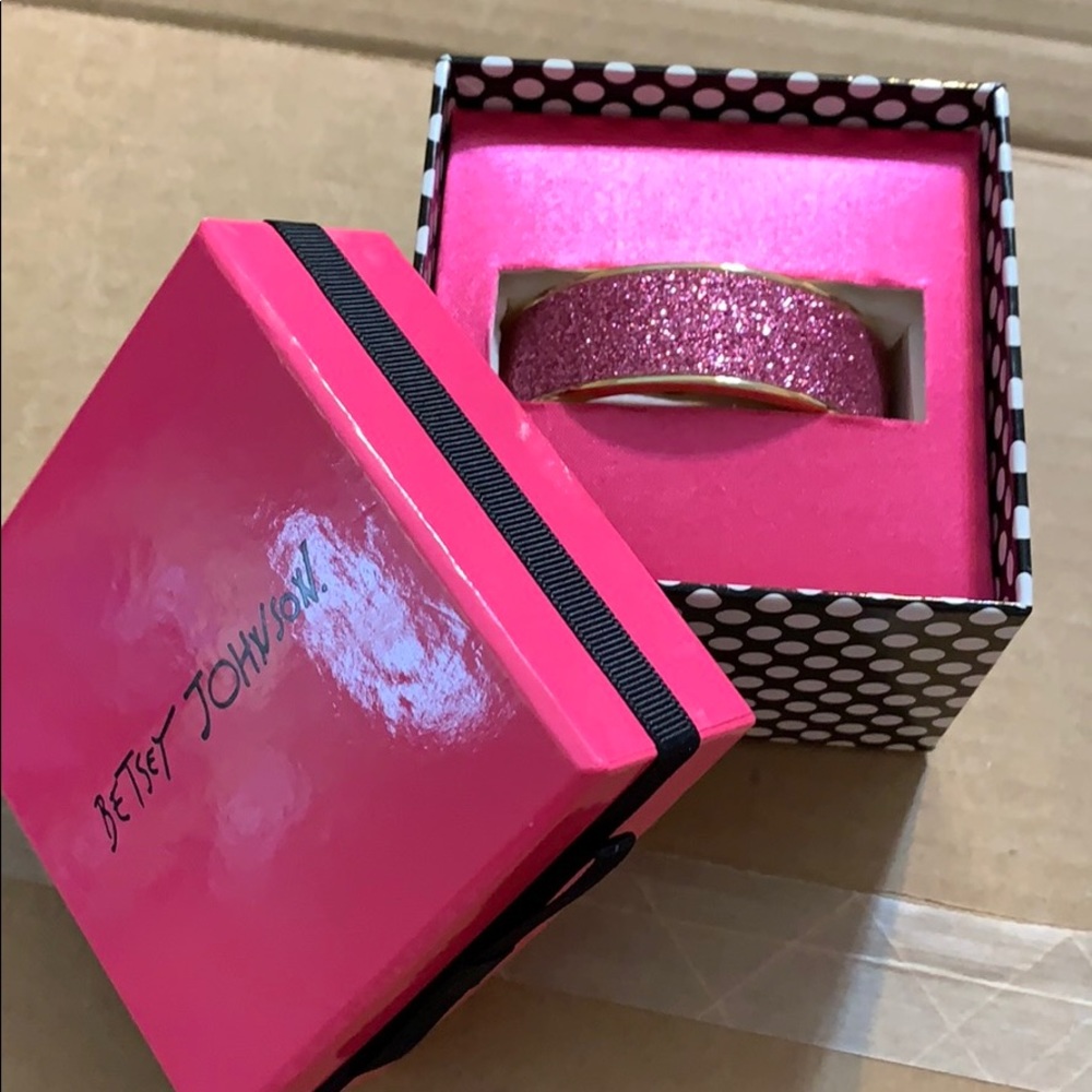 Betsey Johnson bangle bracelet